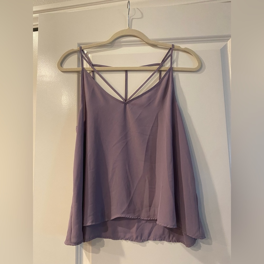 Cutest light purple impeccable pig top in size small with amazing strap detail